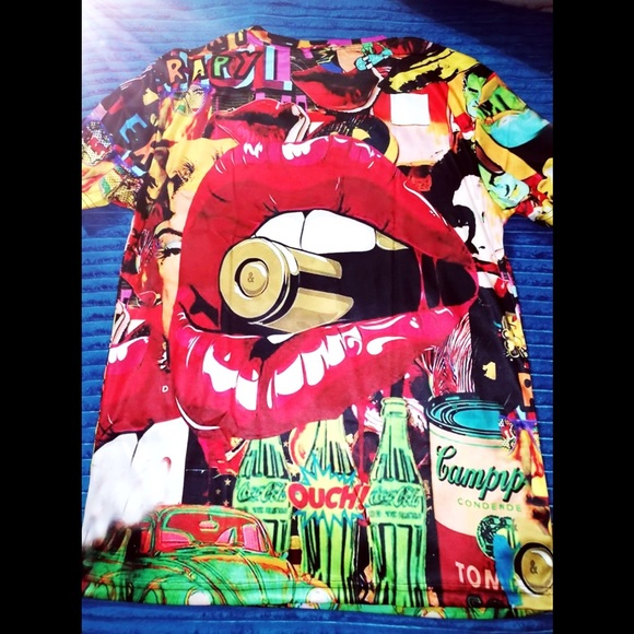 Street Bullet  In The Mouth Colorful Graffiti T-Shirt / Men R Women Unisex - Picture 2 of 4